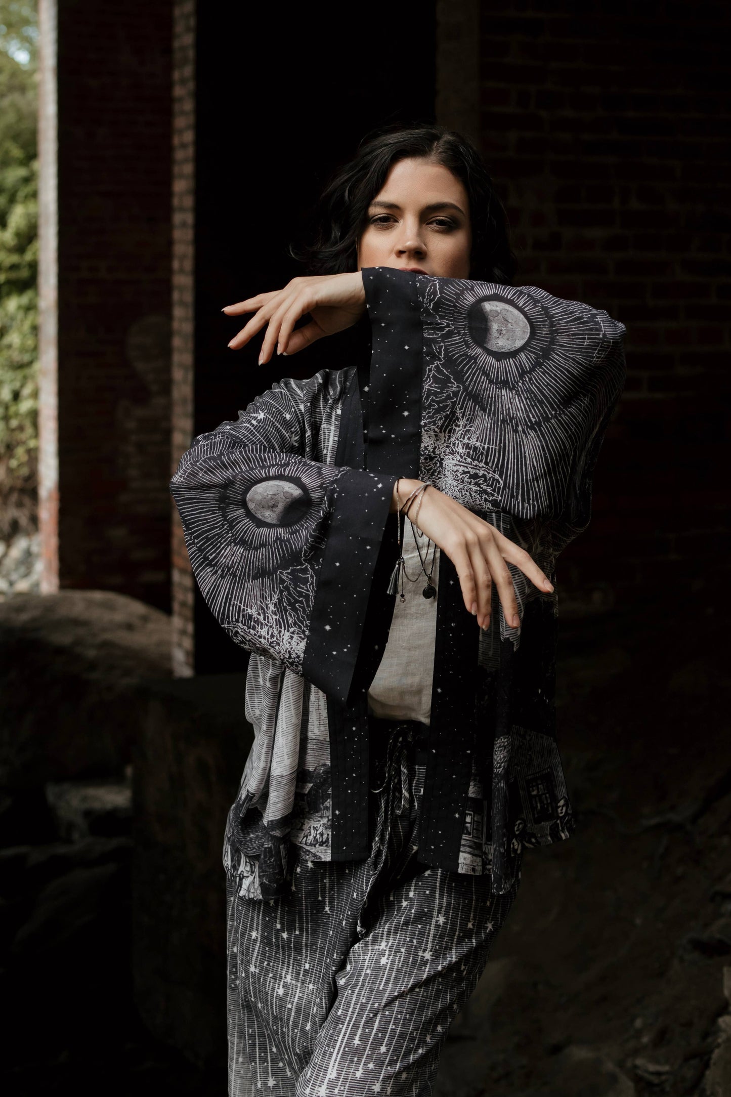 Stargazer Pixie Duster Bamboo Kimono w/ Falling Stars, Crop