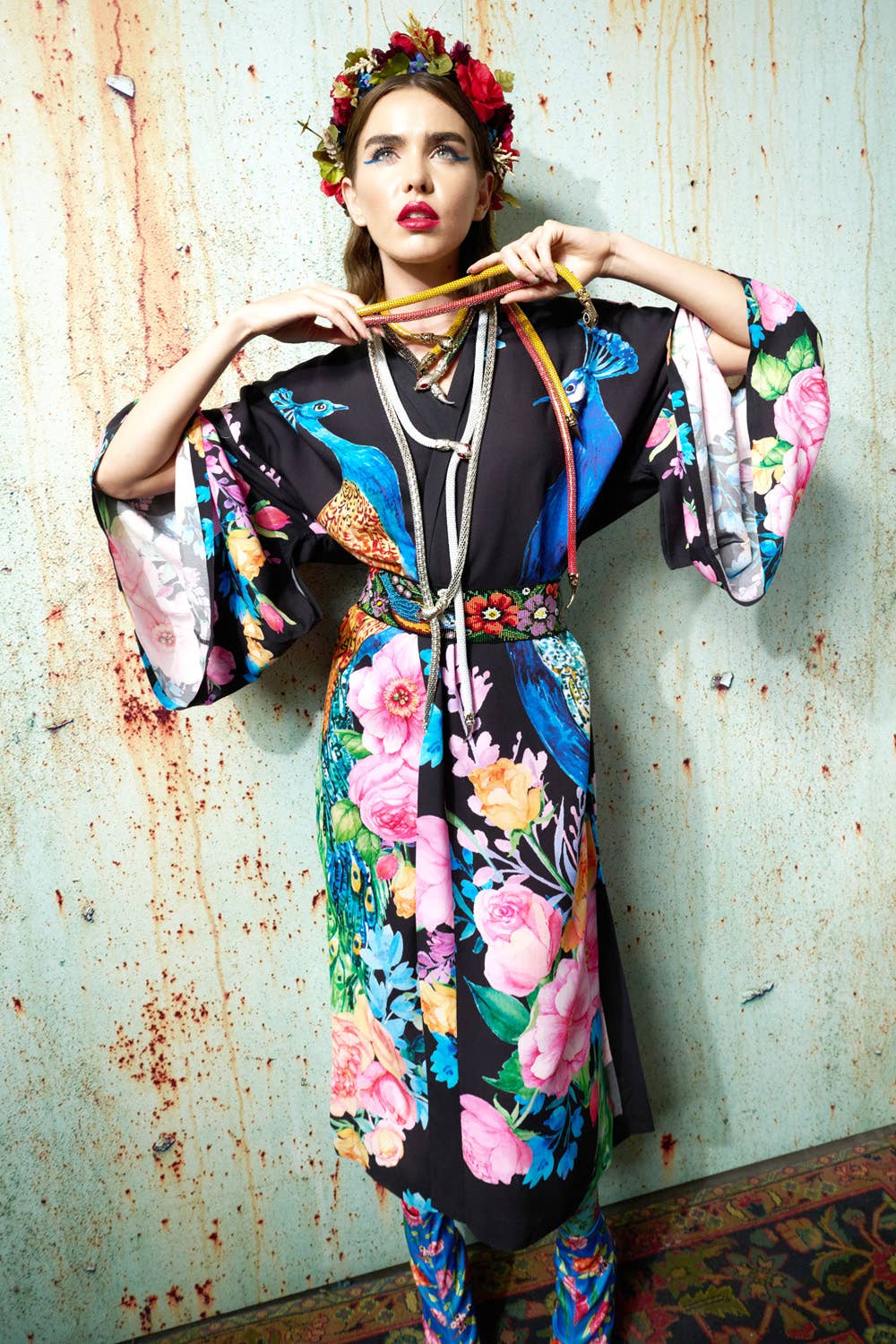 Fantasy Kimono: Black peacock print / Size Medium