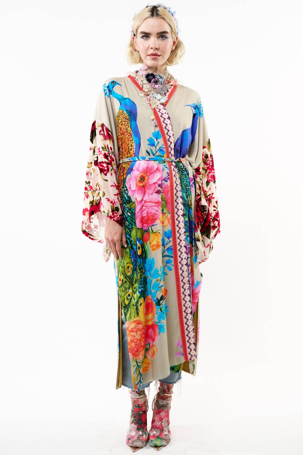 Fantasy Kimono: Soft Moon / Size Med
