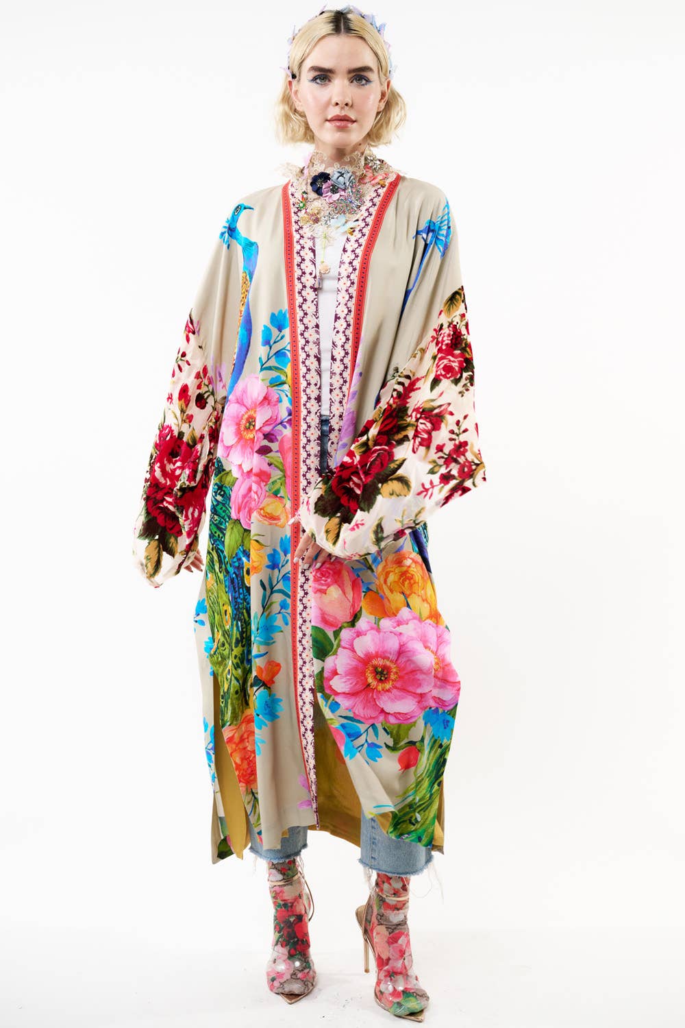 Fantasy Kimono: Soft Moon / Size Med
