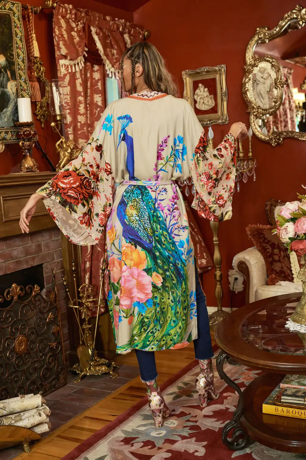 Fantasy Kimono: Soft Moon / Size Med