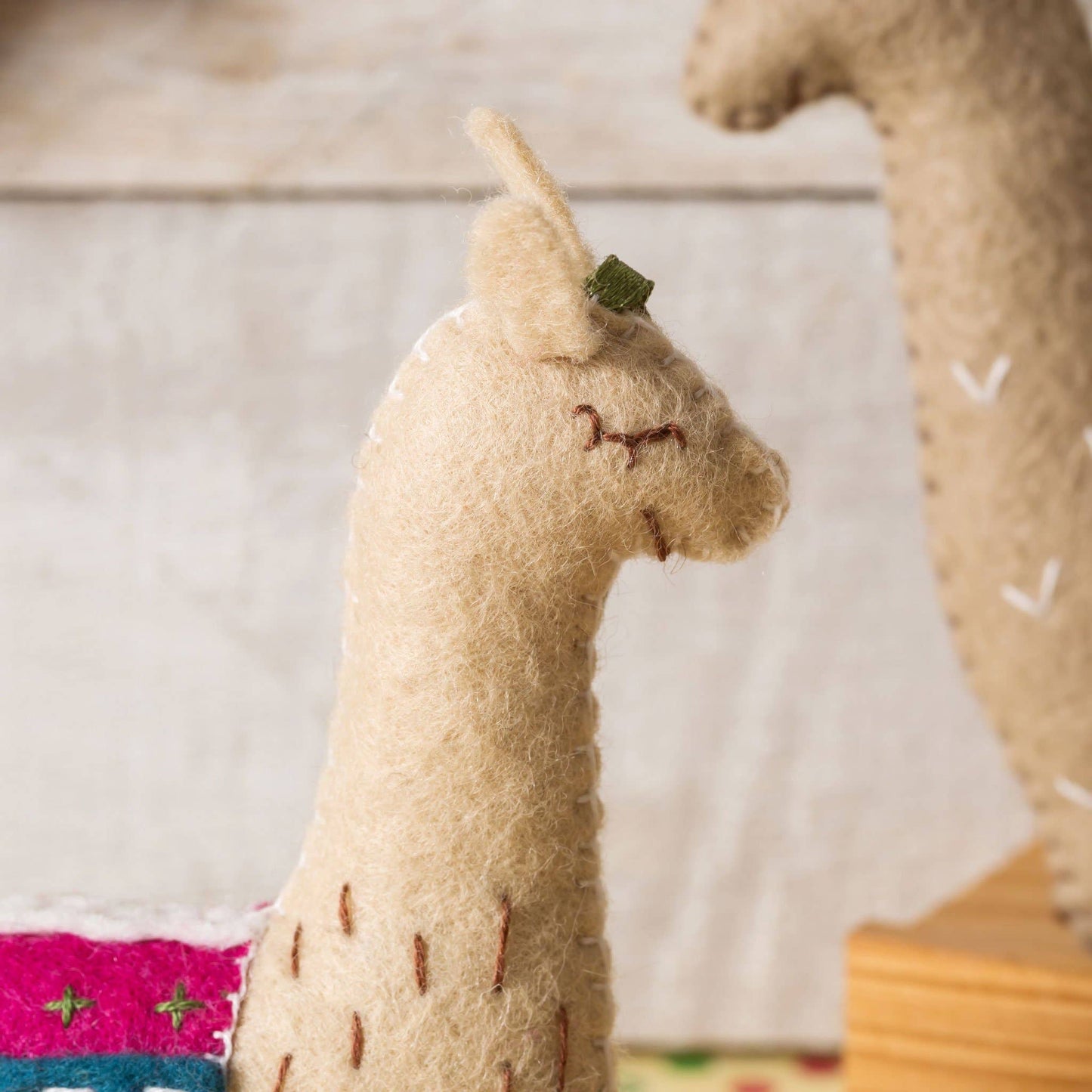 Llamas Felt Craft Kit: English
