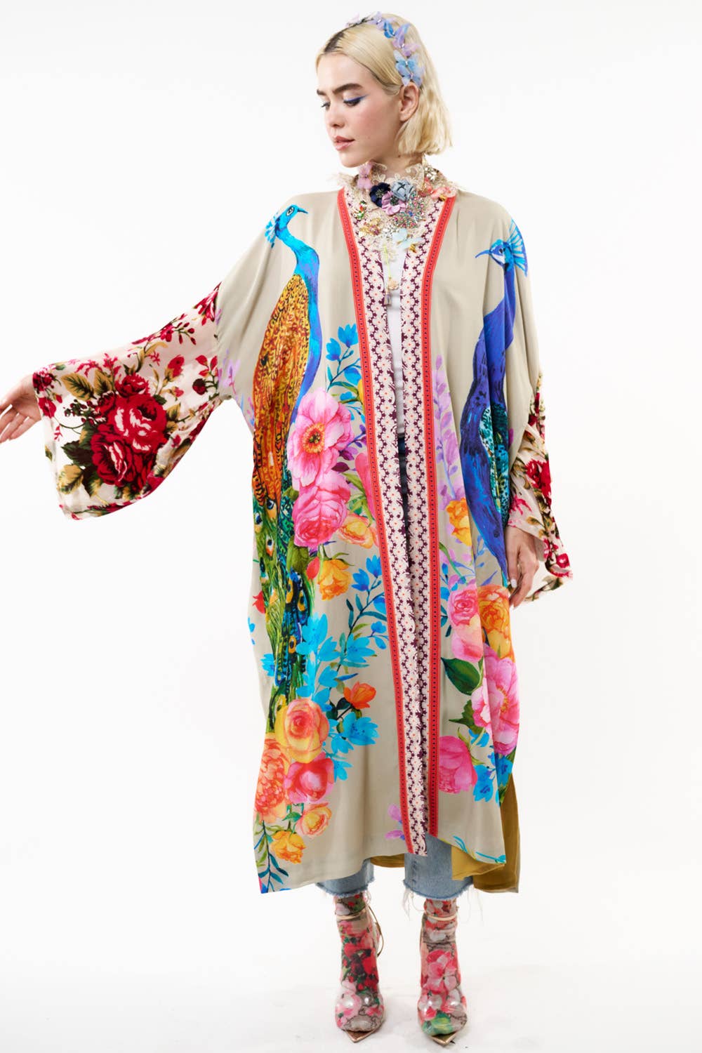 Fantasy Kimono: Soft Moon / Size Med