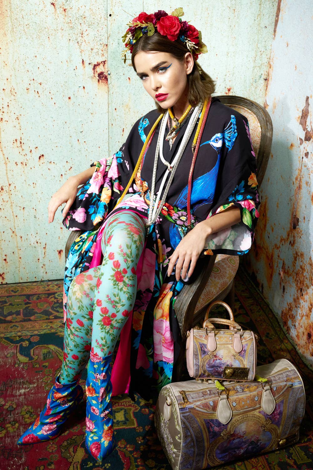 Fantasy Kimono: Black peacock print / Size Medium