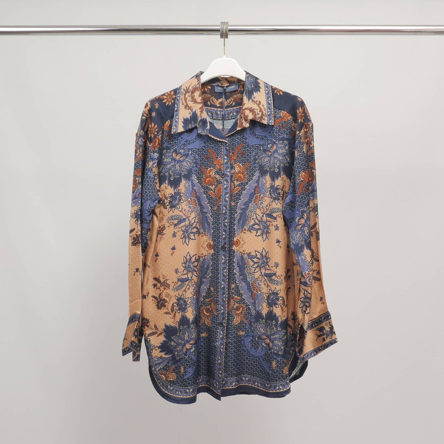 Fluid printed Viscose/Silk shirt with classic collar - Size M to L
