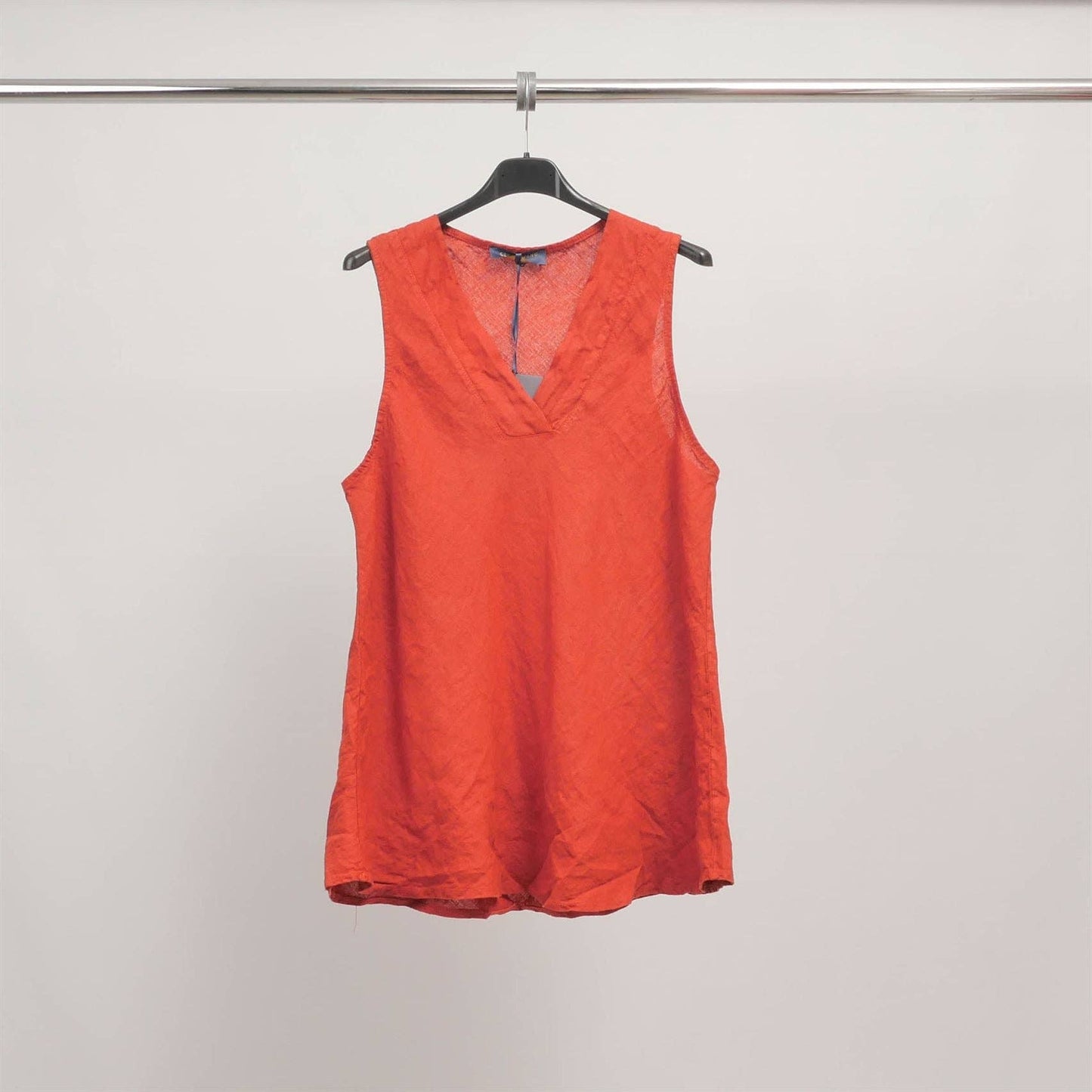 Sleeveless linen top with V-neck TDM65825: Chocolate