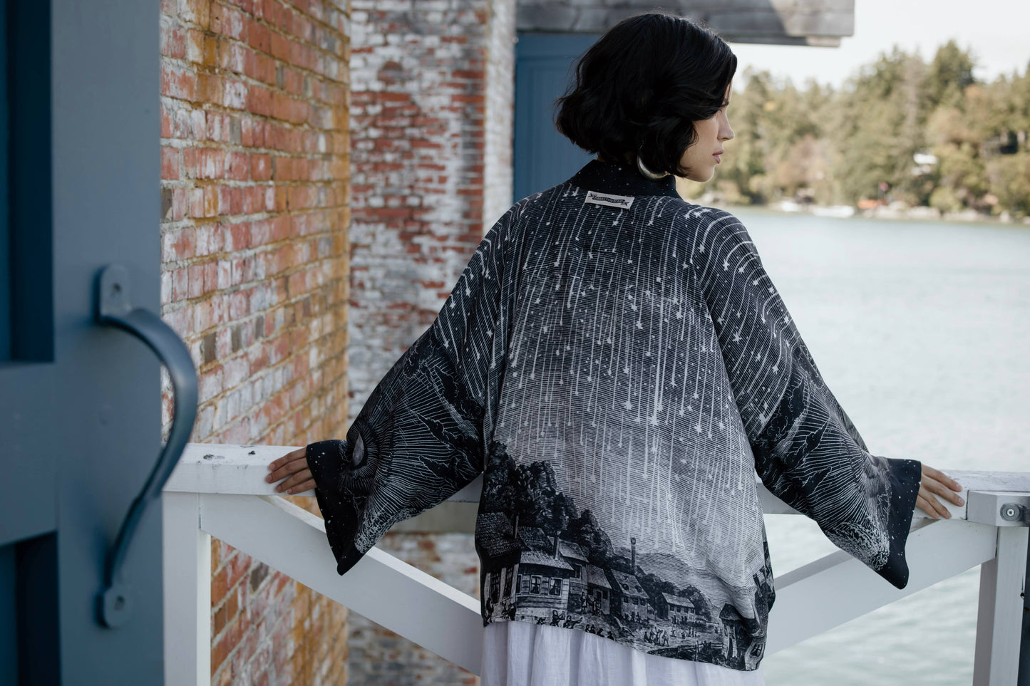 Stargazer Pixie Duster Bamboo Kimono w/ Falling Stars, Crop