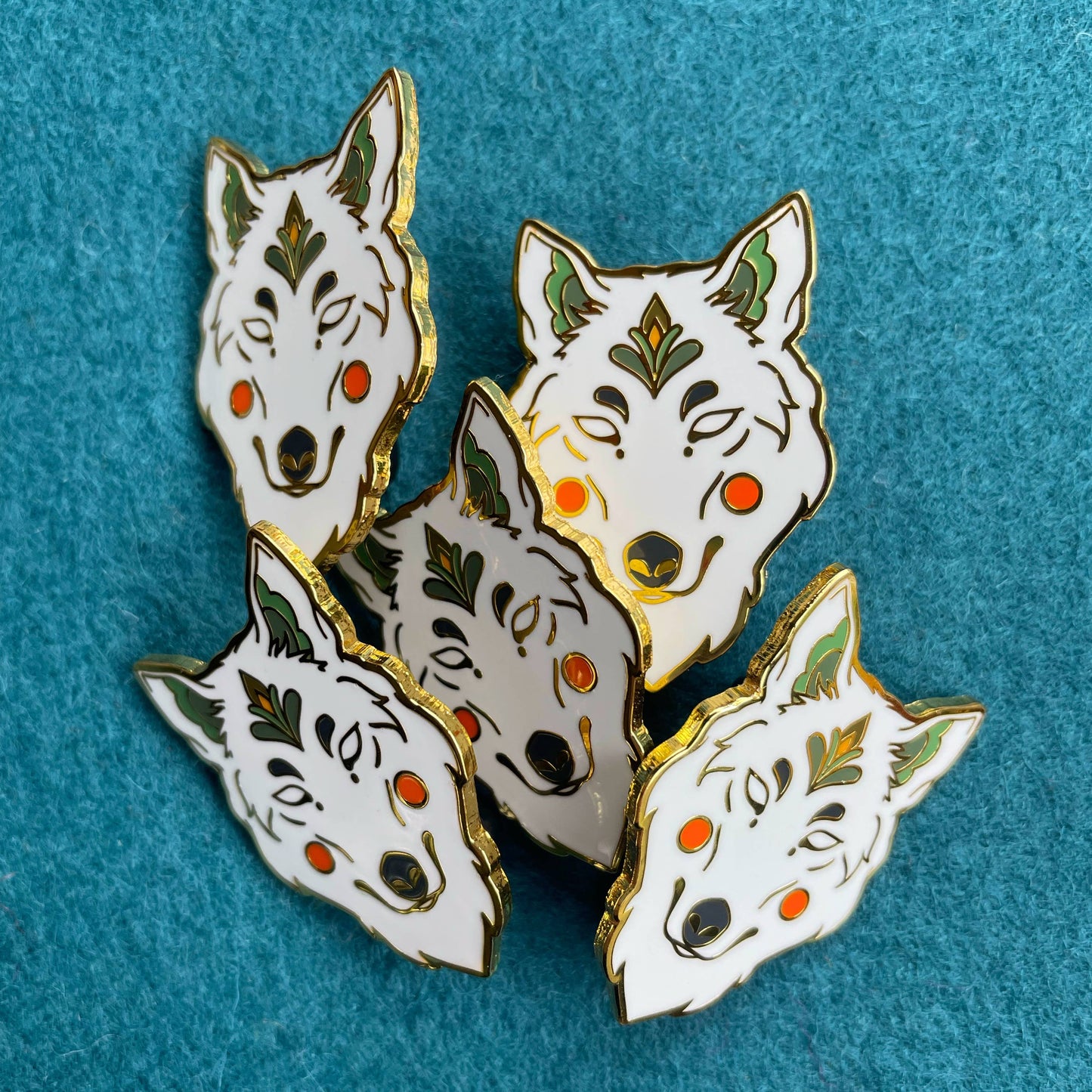 Lapel Pin - White Wolf 