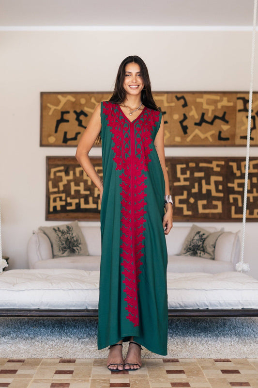 Chic Sleeveless Green Embroidered Kaftan