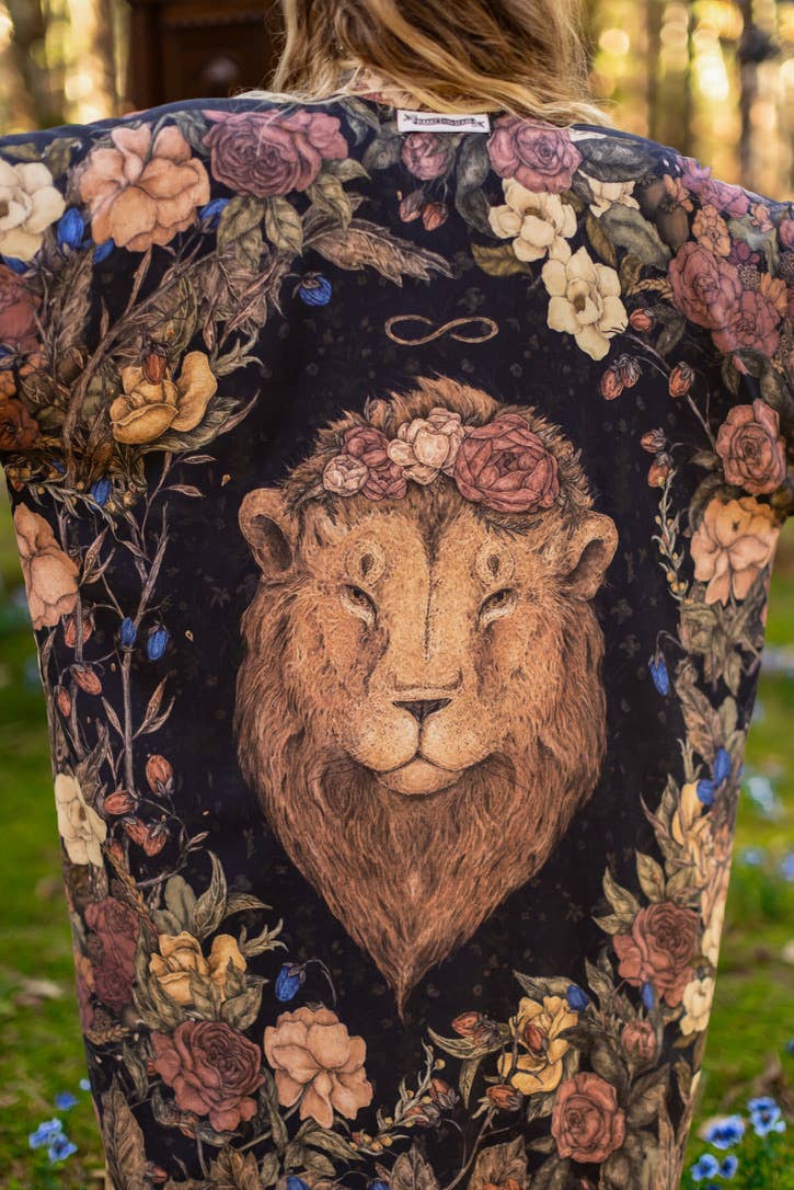 Lionheart Opera Duster w/ botanicals & Narnia inspired print