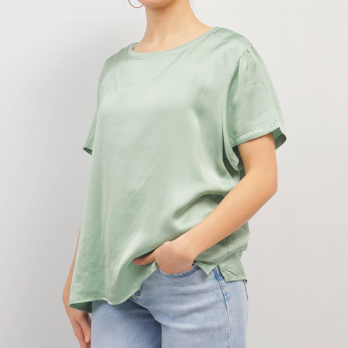 Loose satin viscose T-shirt in Ivory- One size fits 10 to 14