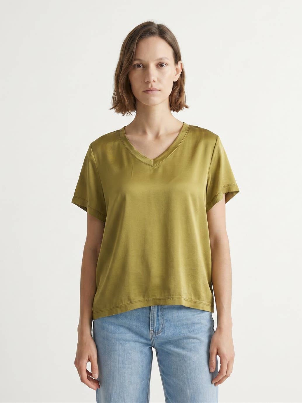 V-neck top: Camel