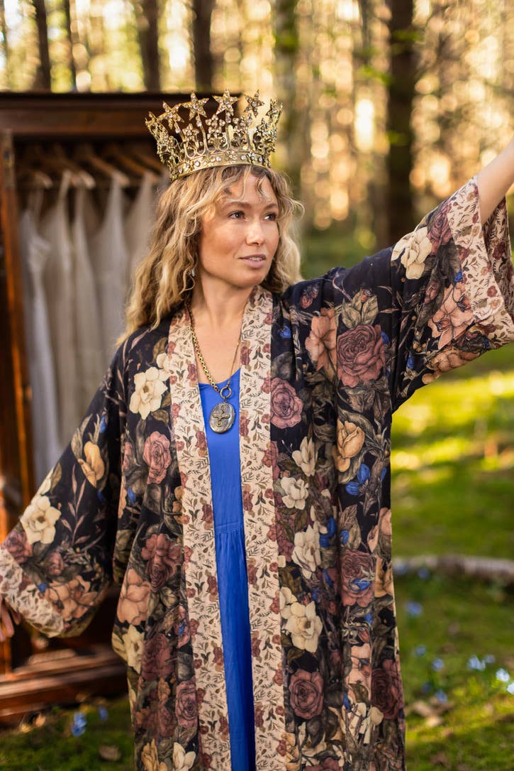 Lionheart Opera Duster w/ botanicals & Narnia inspired print