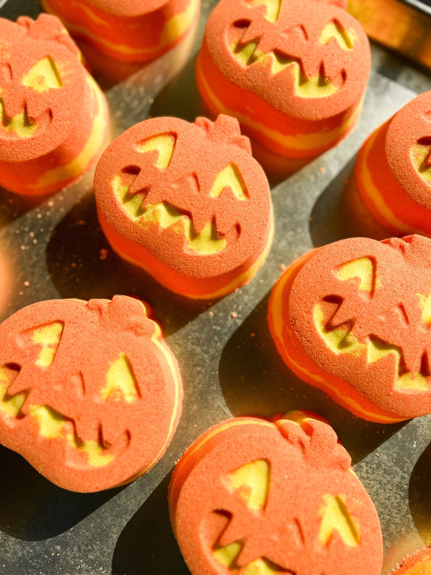 JACK-O-LANTERN | Fall Inspired Crystal Infused Bath Bomb