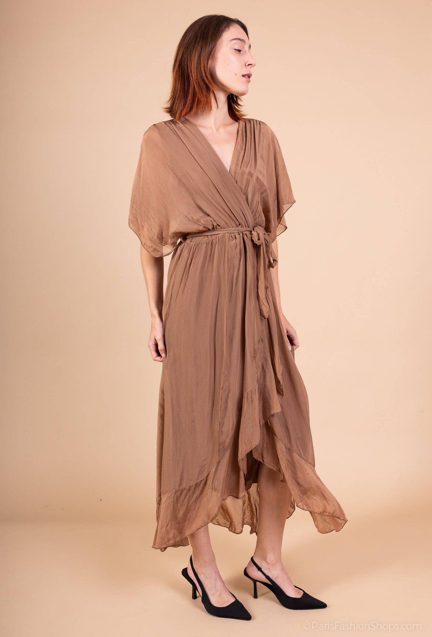 Silk dress: 30% Silk 70% viscose / Camel / Size S to M