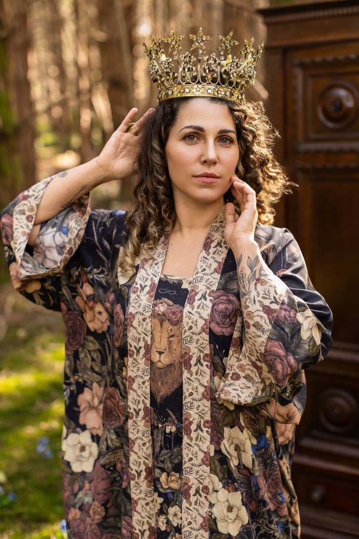 Lionheart Opera Duster w/ botanicals & Narnia inspired print