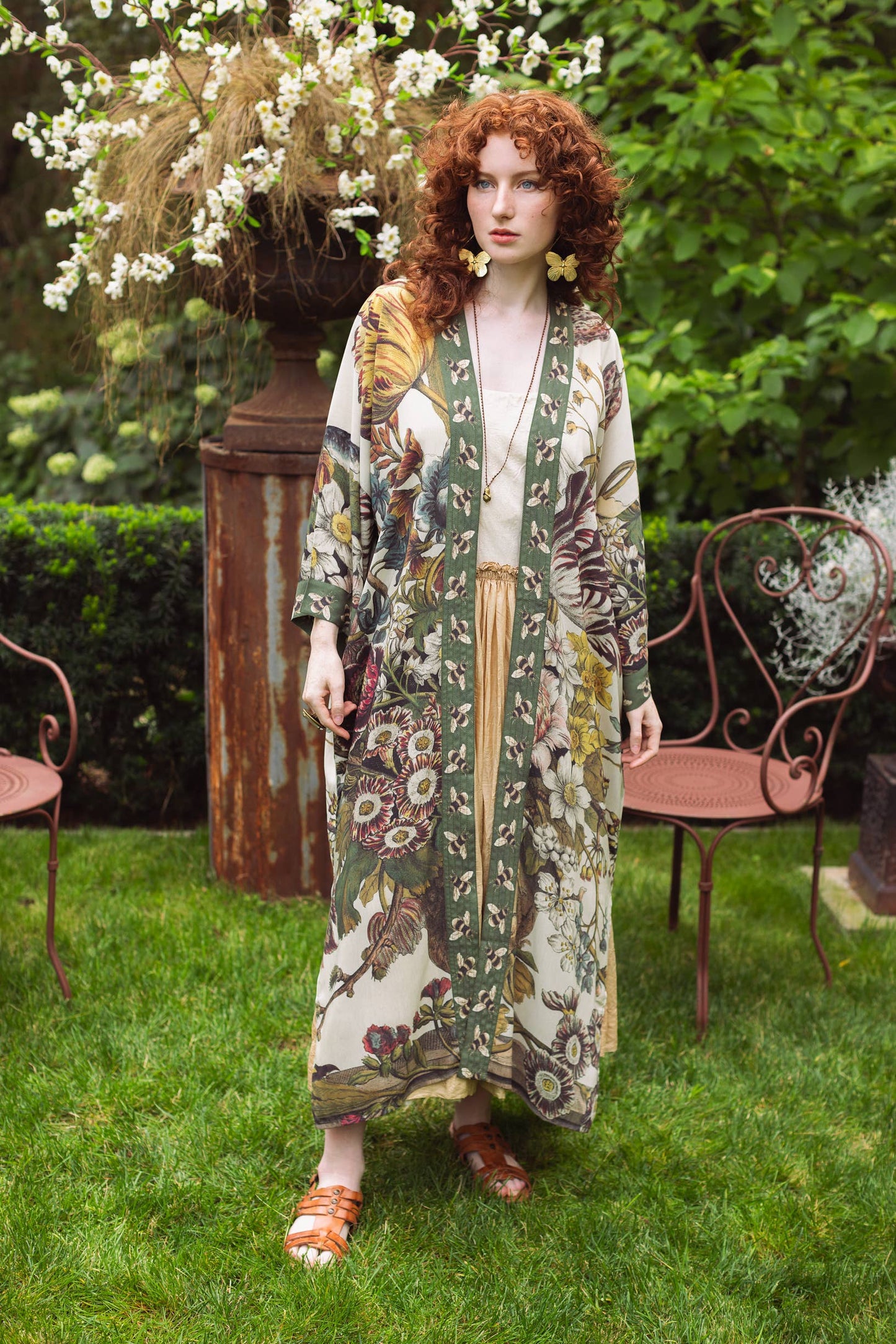 Love Grows Wild Floral Bamboo Kimono Duster Robe with Bees