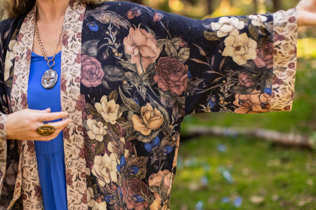 Lionheart Opera Duster w/ botanicals & Narnia inspired print
