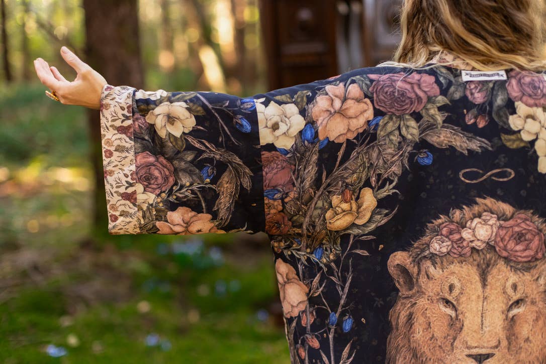 Lionheart Opera Duster w/ botanicals & Narnia inspired print