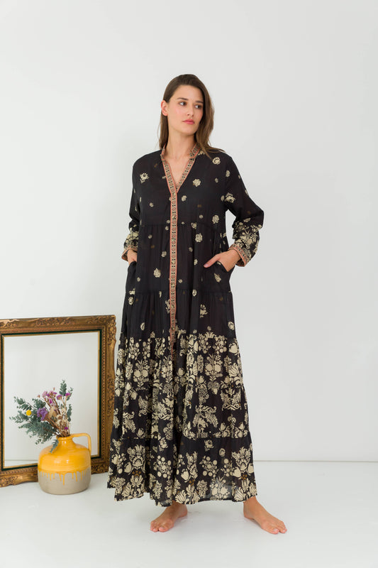 Bohemian maxi dress in black and beige- One size