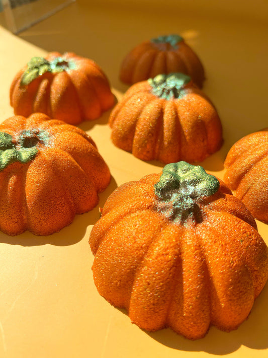 LOCALLY GROWN | Fall Inspired Crystal Infused Bath Bomb