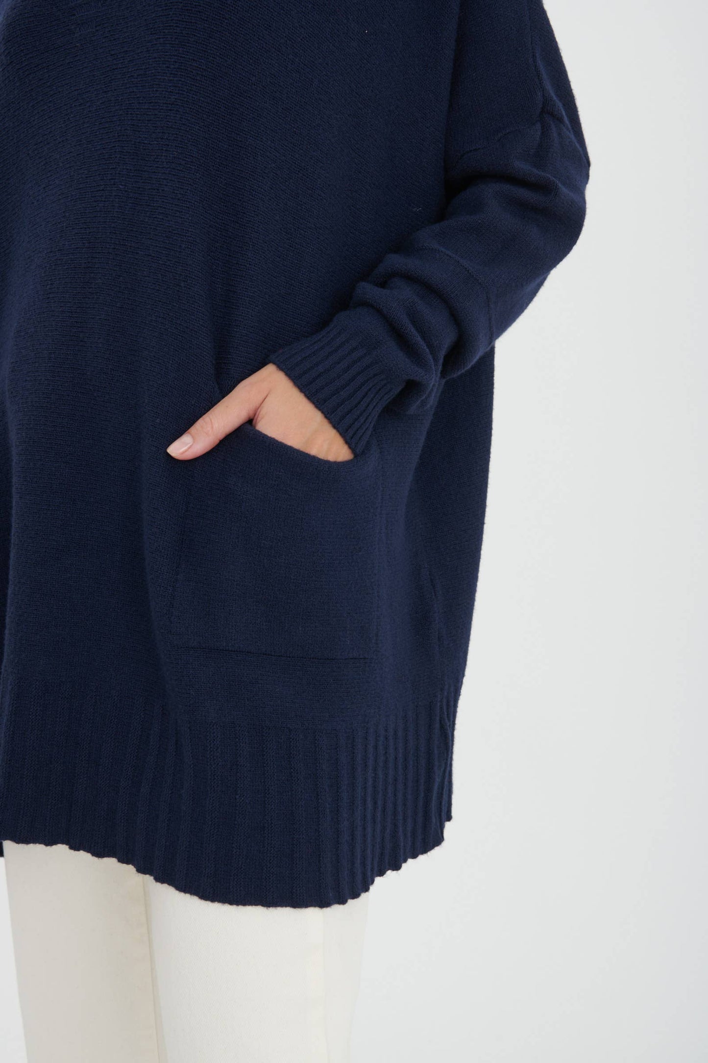 Italian V-neck sweater tunic in Green / One size