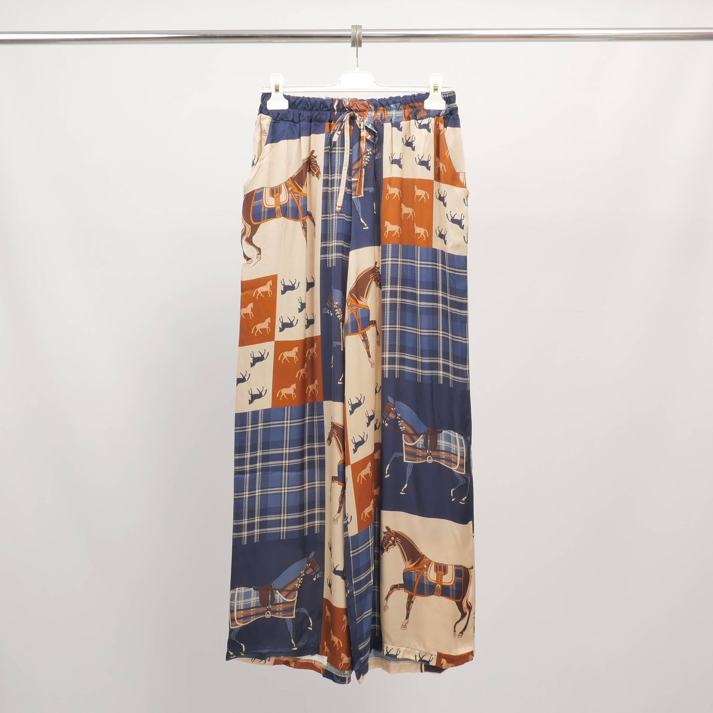 Wide equestrian print pants in viscose and silk – Size S to M