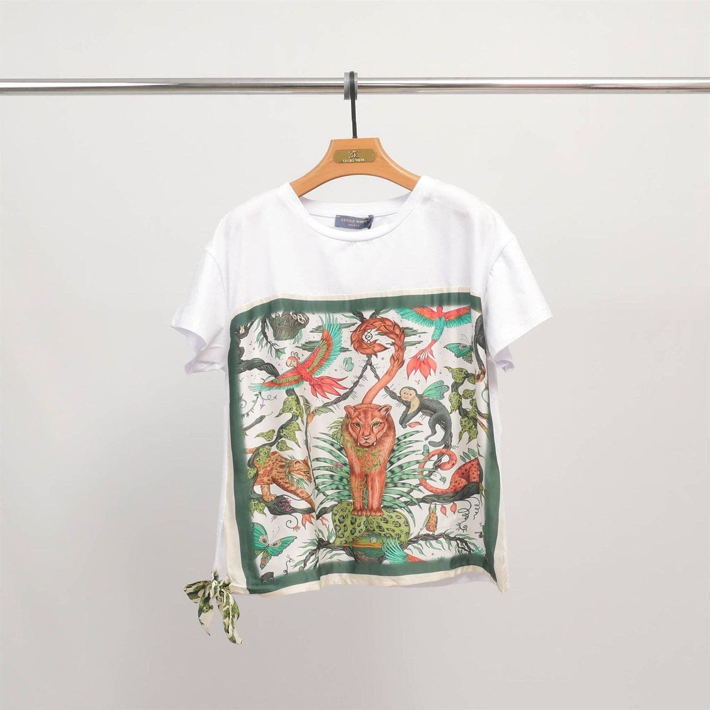 Jungle print T-shirt -size 10 to 12