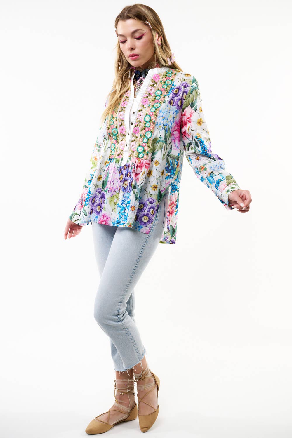 Ibiza Embroidered Blouse: White Floral / S