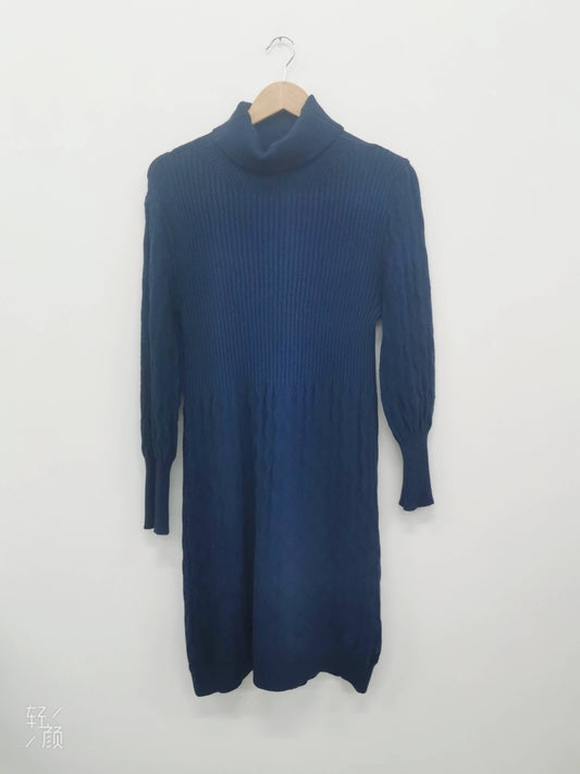Italian Ribbed high neck sweater dress in Navy / Size 12 to 14
