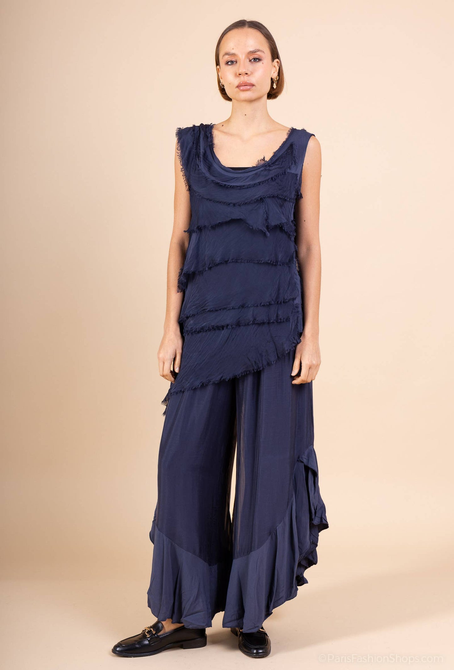 Silk pants in Khaki -One size fits S to M