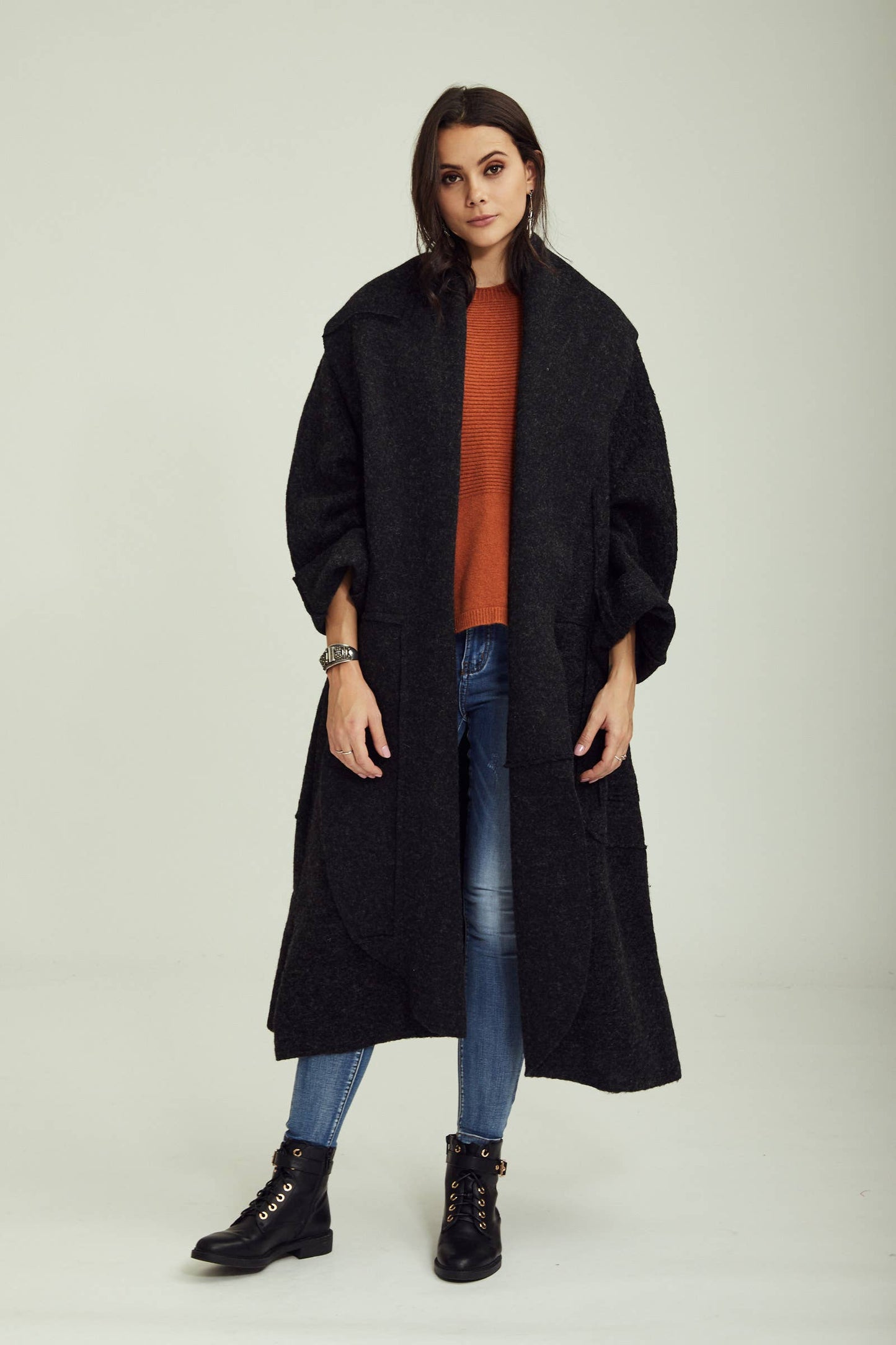Italian Wool Coat: Black / One size