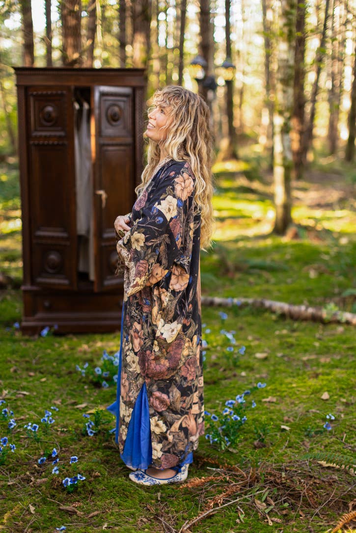 Lionheart Opera Duster w/ botanicals & Narnia inspired print