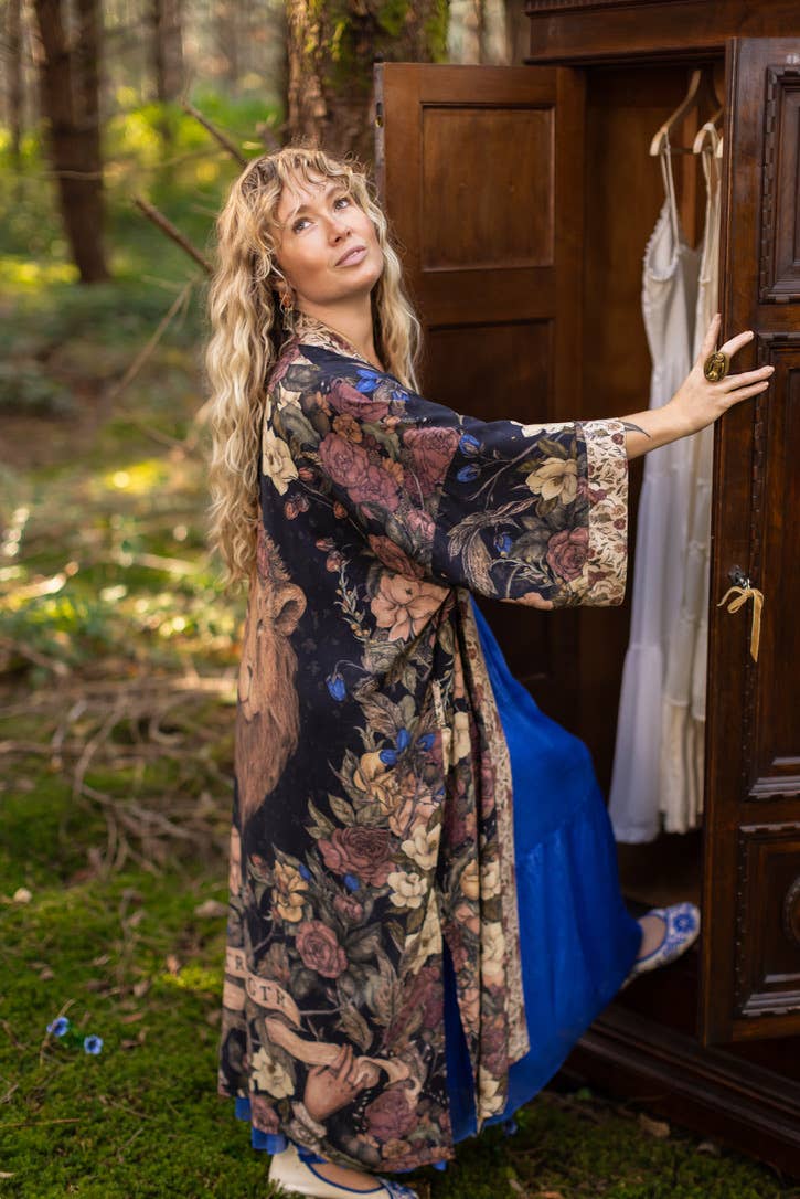Lionheart Opera Duster w/ botanicals & Narnia inspired print