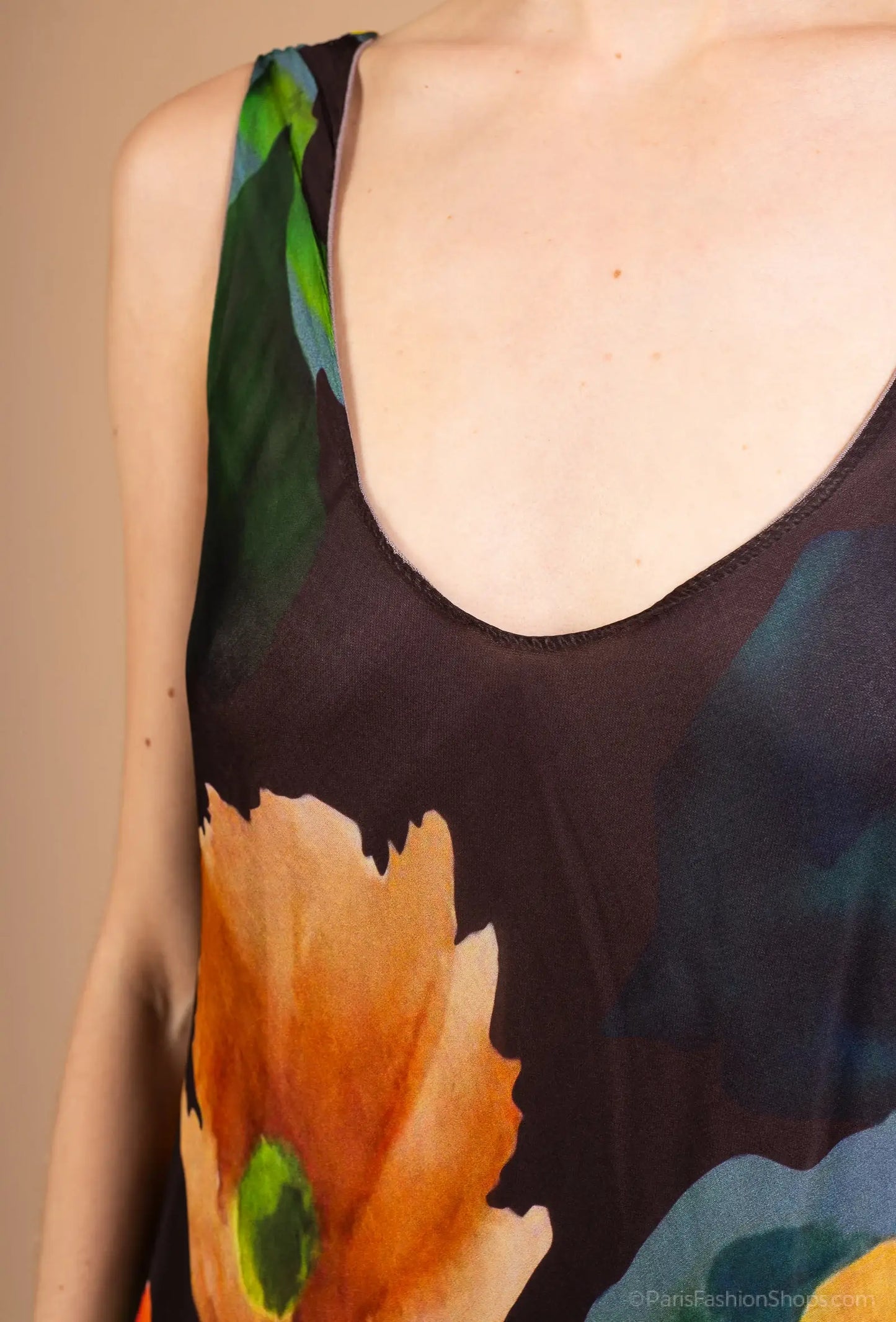 Floral printed silk dress: 30% silk 70% viscose - Size S to M