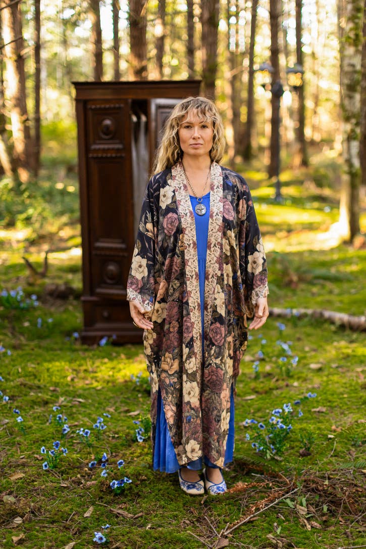 Lionheart Opera Duster w/ botanicals & Narnia inspired print