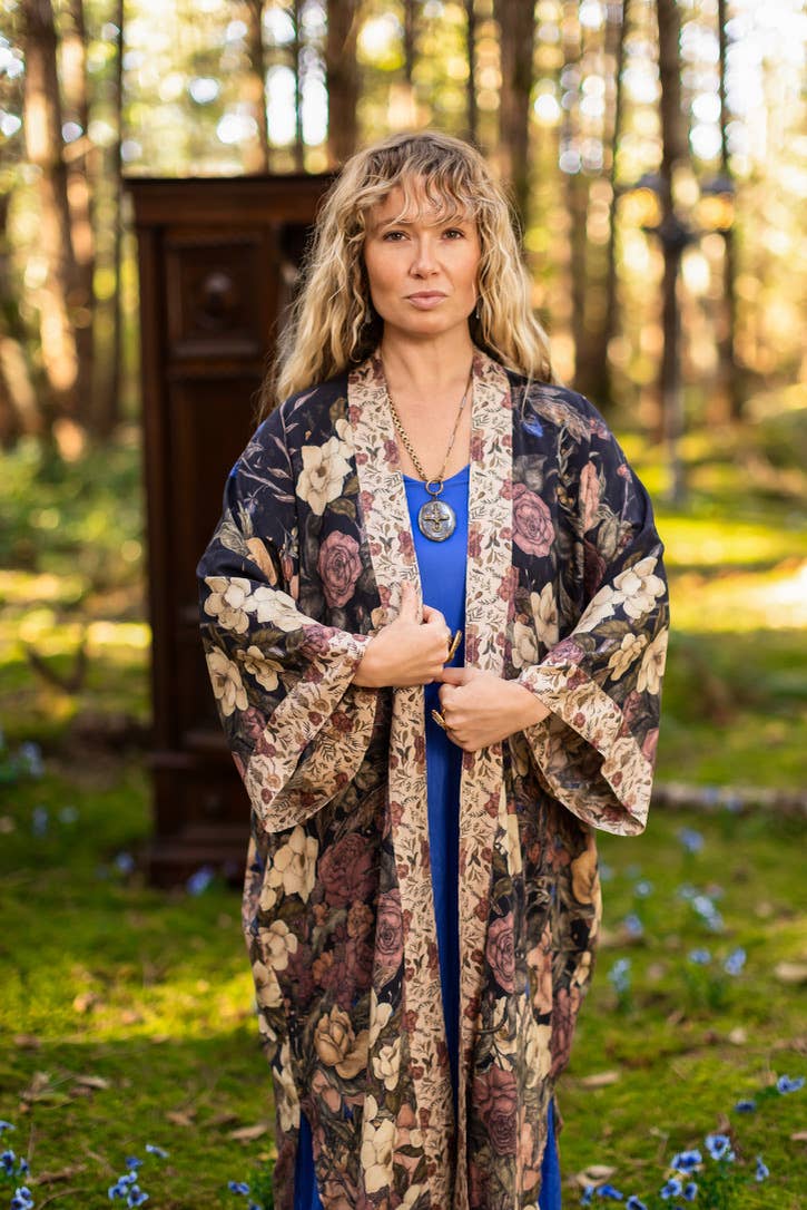Lionheart Opera Duster w/ botanicals & Narnia inspired print